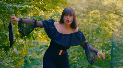 Erkenci Kus - E 115 [castellano]