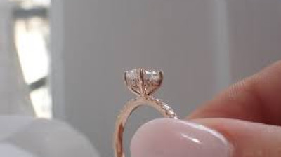 Diamants que cachent nos bagues de fiançailles